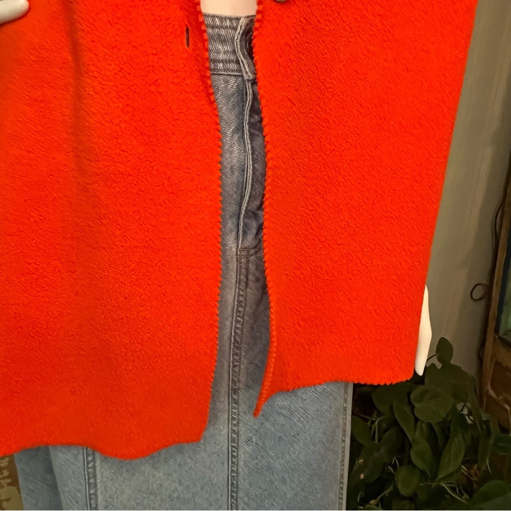Women’s Shacket Size XL Moda International Red/Orange Fleece Sharktooth Buttons - Picture 9 of 15